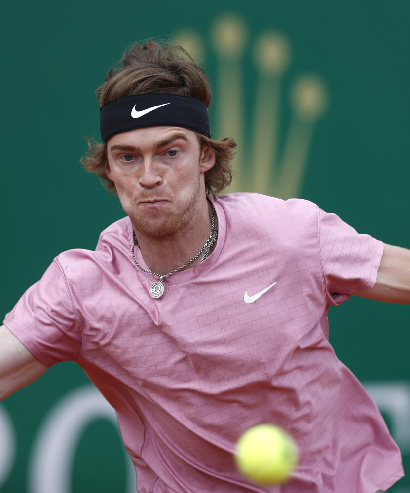 里到主帅哈 里到主帅哈