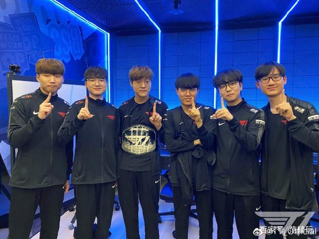 了更多悬念 了更多悬念